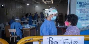 Testeos e Hisopados
Centro de testeo en la terminal de Omnibus
Por los nuevos protocolos dispuestos por el Ministerio de Salud de Mendoza, los centros de testeos e hisopados no registran filas ni espera de personas. 
Foto: Ignacio Blanco / Los Andes