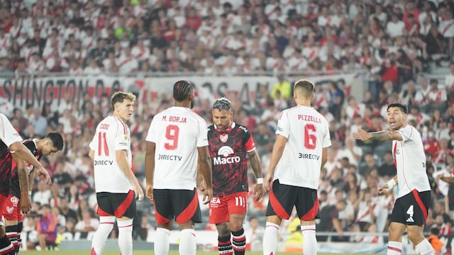El insólito motivo por el que demoraron el partido de River-Instituto. (IACC).