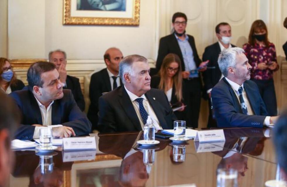 En Buenos Aires, gobernadores respaldaron al Presidente por el Régimen de Coparticipación