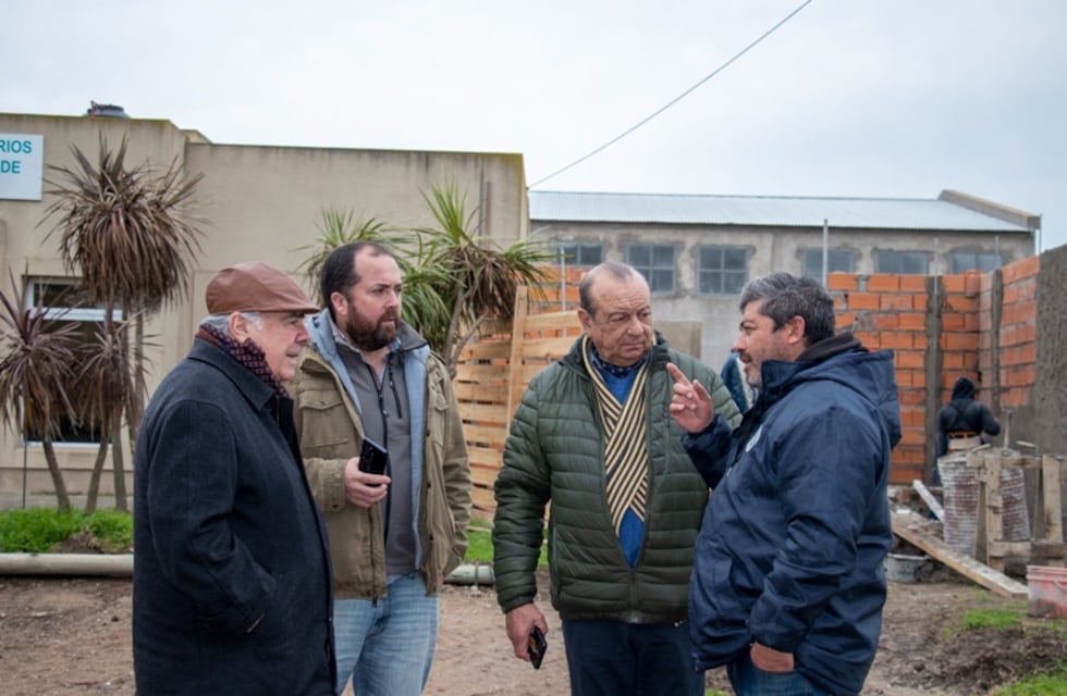 Sánchez recorrió la obra del Centro de Servicios Tecnológicos en el Parque Industrial