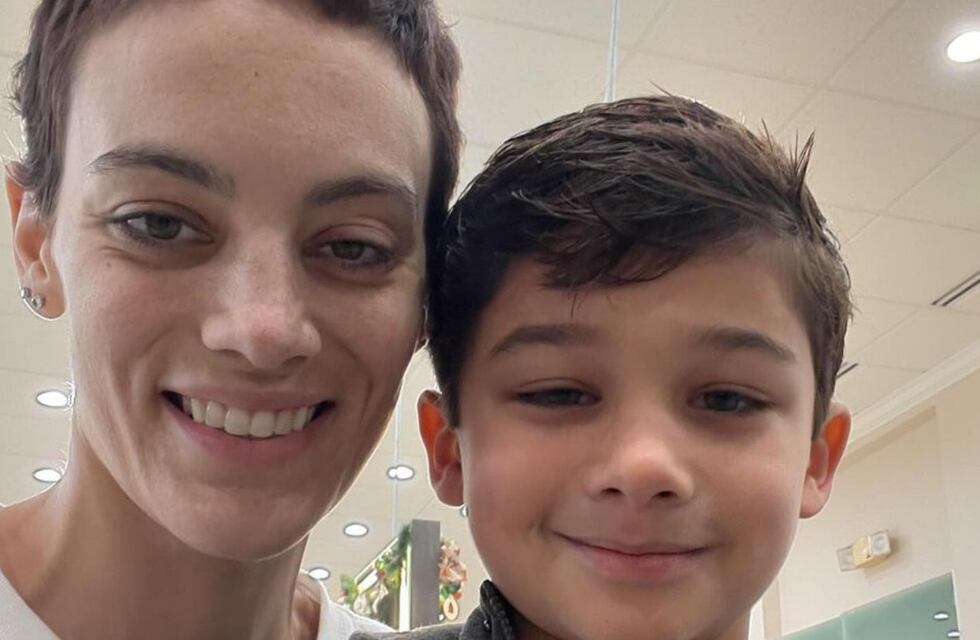 Murió Cat Janice, la artista con cáncer que pidió hacer viral su canción para dejarle las regalías a su hijo