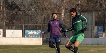 Nahuel Bustos anotó un gol en el amistoso contra Sarmiento de Junín, y podría ser titular este viernes ante San Lorenzo (Prensa Talleres)