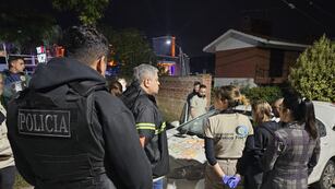 Operativos. Pesquisas policiales y judiciales realizaron distintos operativos en Villa Carlos Paz y hasta en Santa Fe en el marco de la causa por el crimen de Piedecasas.