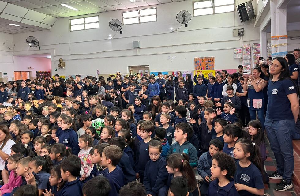 Día del maestro: el municipio de Villa Carlos Paz homenajeó a los docentes en su día