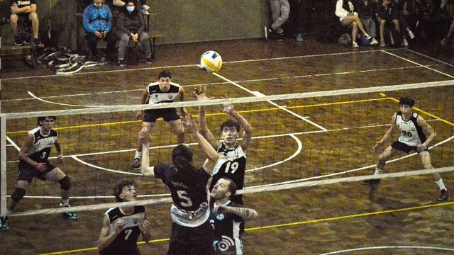 Selección de Voley U18 se prepara para los Binacionales./Gentileza