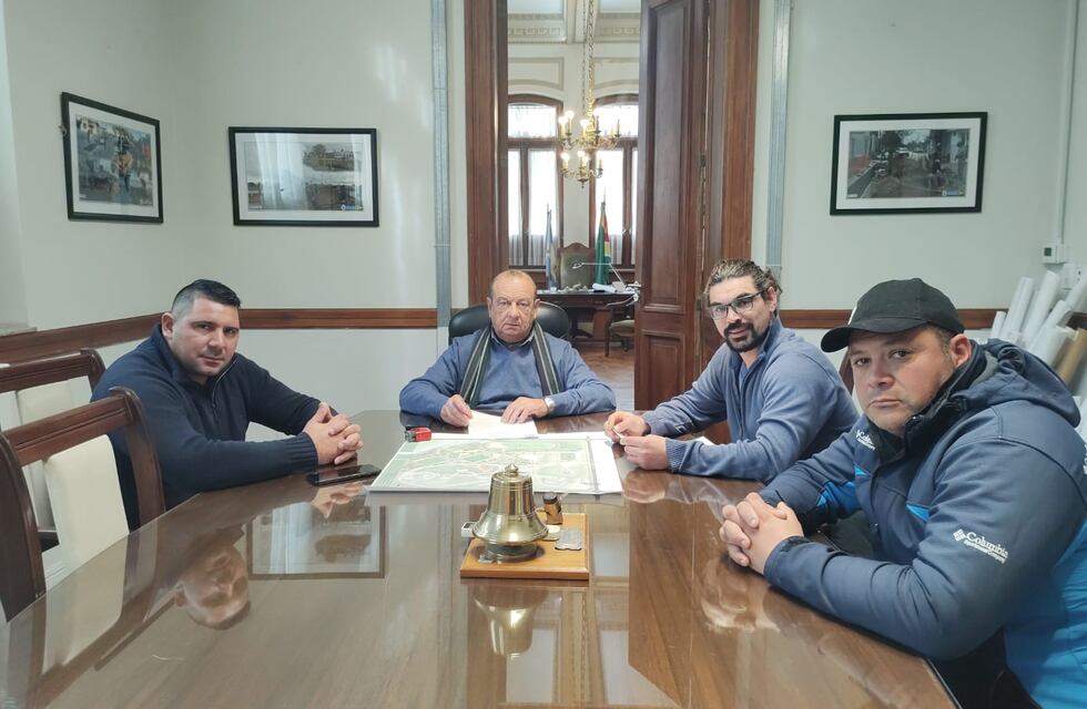 La Municipalidad de Tres Arroyos firmó convenio con la UOCRA seccional Azul