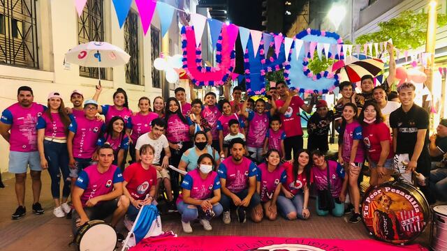 Organizan un gran asado para las personas en situación de calle.