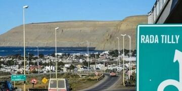 Un hombre se subió a un remise borracho y se negó a pagar el viaje. La policía de Rada Tilly lo demoró.