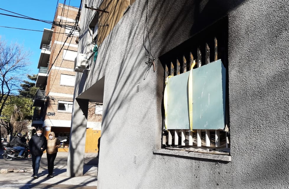 Una mujer murió al incendiarse su casa en el barrio Abasto