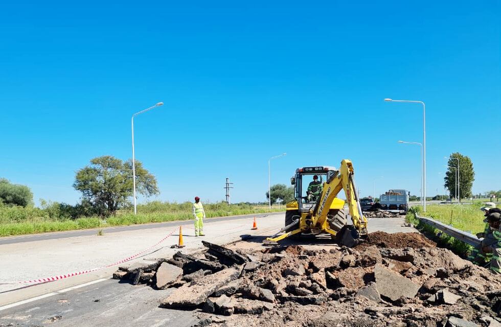 A la espera de la autopista, Vialidad Nacional inició obras de mantenimiento en la Ruta Nacional 33