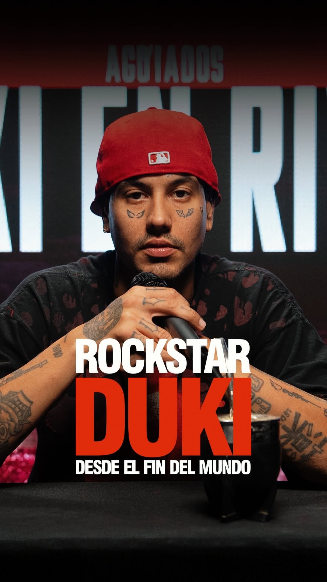 Rockstar: Duki desde el fin del mundo.