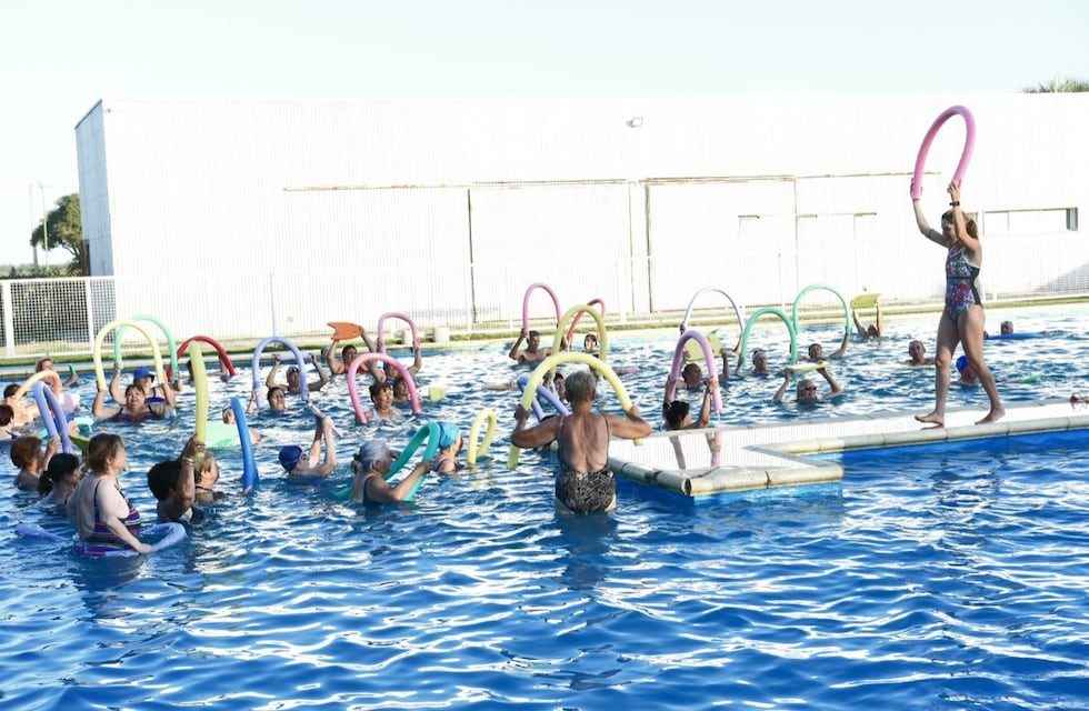 Natación para adultos en el verano rafaelino