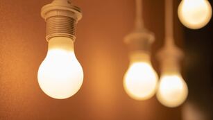 Cómo elegir entre luz fría y cálida para cada espacio de tu hogar.