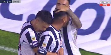 Nahuel Bustos y un golazo para estirar la ventaja de Talleres.