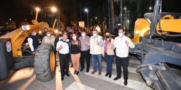 El gobernador Jaldo entregó maquinarias en Alderetes.