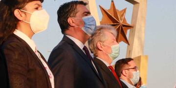 “Cada año conmemoramos el día de la Independencia enarbolando las banderas de la fraternidad, la libertad y la igualdad”, manifestó Capitanich.