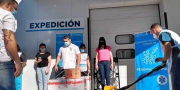 La Ministra de Salud de Chaco supervisó el arribo de las vacunas.