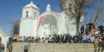 Las fiestas patronales en honor a la Virgen de la Asunción que se celebra en Casabindo, Jujuy, volverán a ser masivas este año.