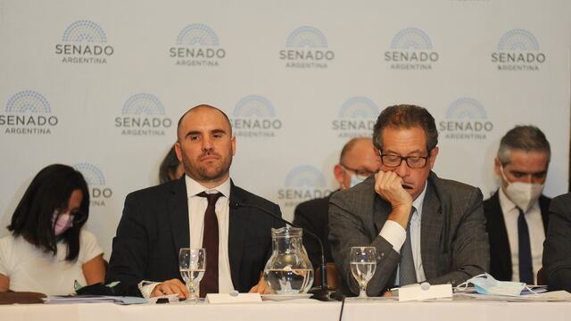 Una nueva preocupación para el Gobierno: la pregunta de cómo financiar y cuánto deberá gastar para cubrir el nuevo bono. 
Foto Federico López Claro