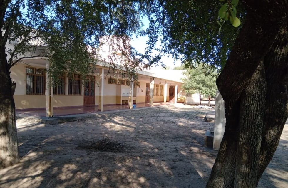 Tomaron una escuela de Salta y pidieron la expulsión de la directora: la acusan de maltratar a los estudiantes