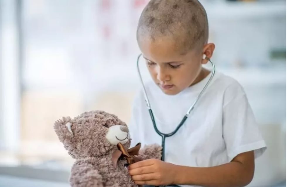 Ian tiene 3 años y está internado con cáncer en Mendoza