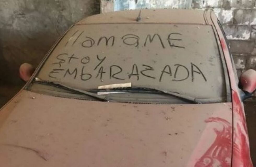 La historia detrás del inesperado mensaje en un auto de Córdoba: “Llamame, estoy embarazada”