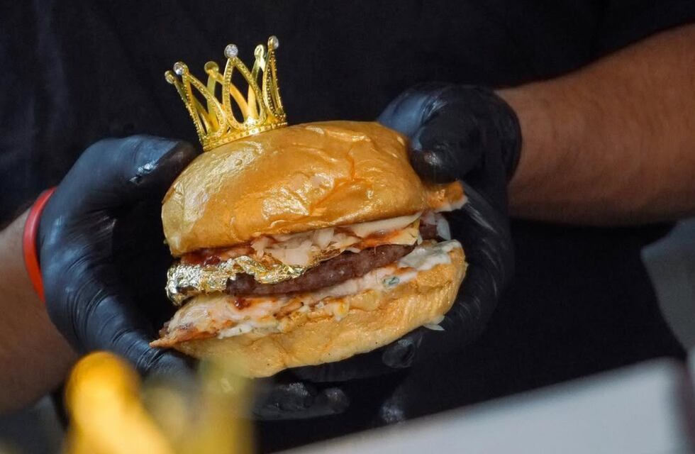 “Hamburguesa de oro”: el exclusivo lanzamiento de un restaurante de Córdoba