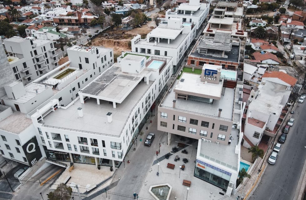 Carlos paz discute el crecimiento urbano y la preservación de  identidad frente al avance de los desarrollos inmobiliarios