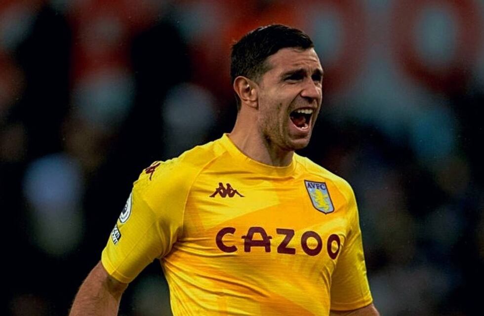 Dibu Martínez manejó escuchando una canción sobre la Scaloneta