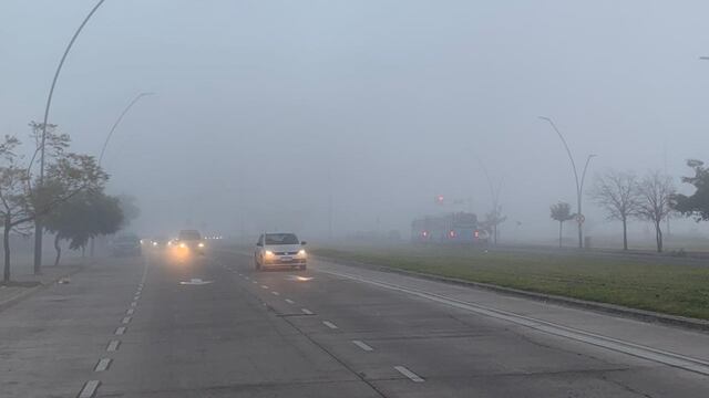 La ciudad amaneció con muchas dificultades para conducir.