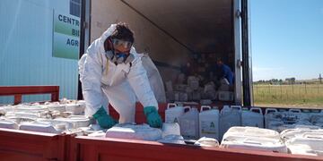 Se recibieron 1800 bidones de 20 lts y 1335 bidones de 5 y 10 lts en la campaña de recolección de envases vacíos fitosanitarios en el Partido de Tres Arroyos