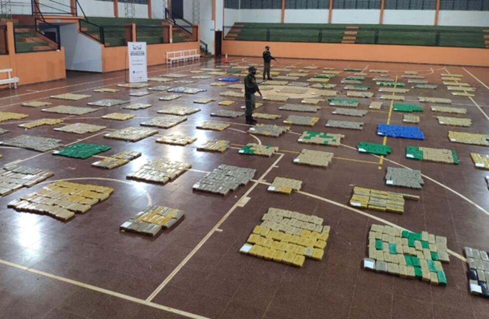 Puerto Esperanza: gendarmería interceptó más de tres toneladas de marihuana