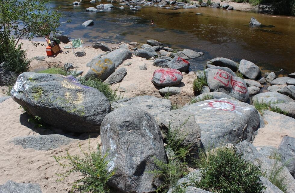 Detuvieron a dos personas acusadas de dañar patrimonio natural en Tala Huasi