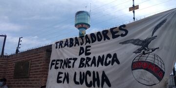 Protesta de los trabajadores de la fábrica de Fernet Branca en Tortuguitas. (Delegados de la fábrica Francatelli)
