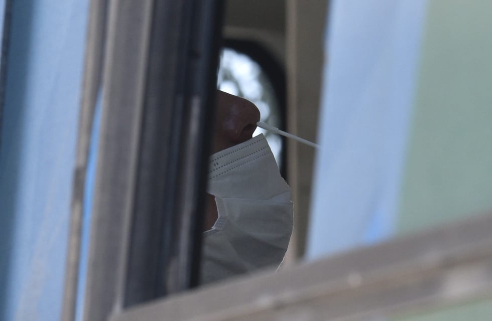 Covid en Córdoba: reportaron 19 fallecimientos y menos de 4.000 casos