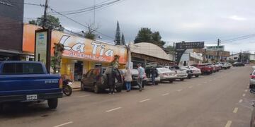 Mejora el movimiento comercial en Bernardo de Irigoyen.