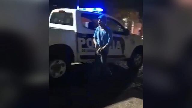Posadas: entró a un patrullero, robó un celular y se fue caminando.