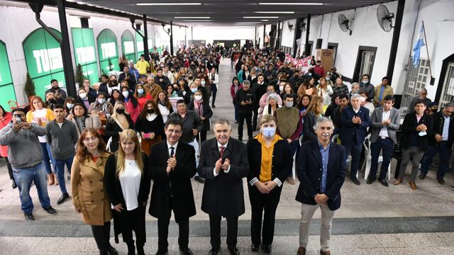 224 emprendedores recibieron equipamiento y microcréditos