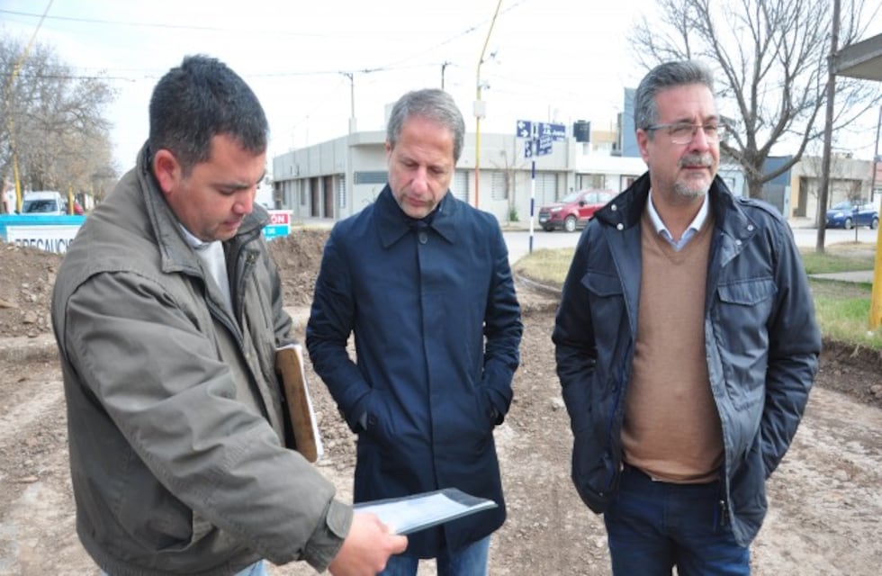 Comenzó la obra de pavimentación de la Av. Antartida Argentina