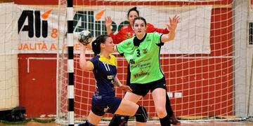 Nicole Bernabei renovó contrato y aseguró continuidad en la Serie A1 del handball italiano.