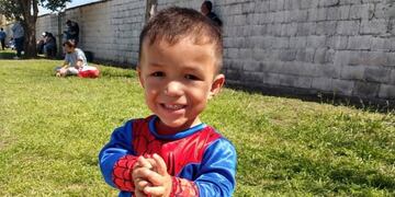 Agustín sufre acondroplasia, más conocido como "talla baja"