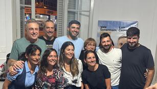 Festejos en el PJ tras la victoria de Valeria Soltermam