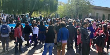 Movilización en San Luis en repudio al intento de asesinato a Cristina Kirchner.