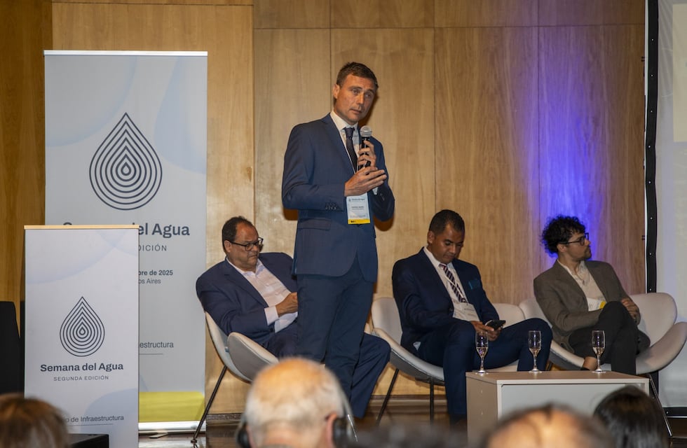 Aguas Cordobesas expuso en Buenos Aires su “modelo de gestión eficiente de redes de agua potable”