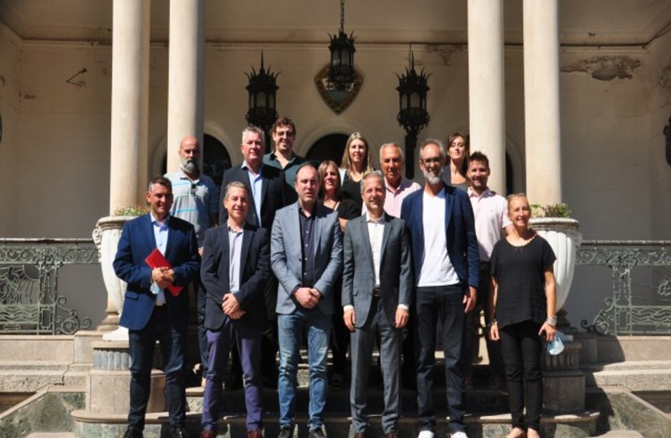 Visita de comitiva italiana en el Palacio Municipal