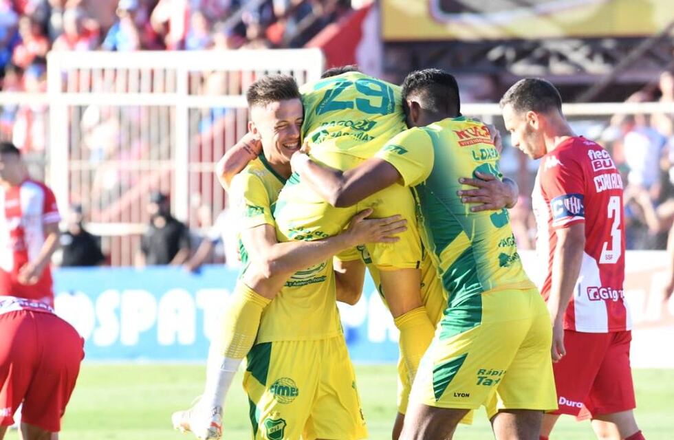 Unión cayó 3 a 2 ante Defensa y Justicia en Santa Fe