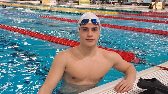 Fabricio Grumelli natación Arroyito
