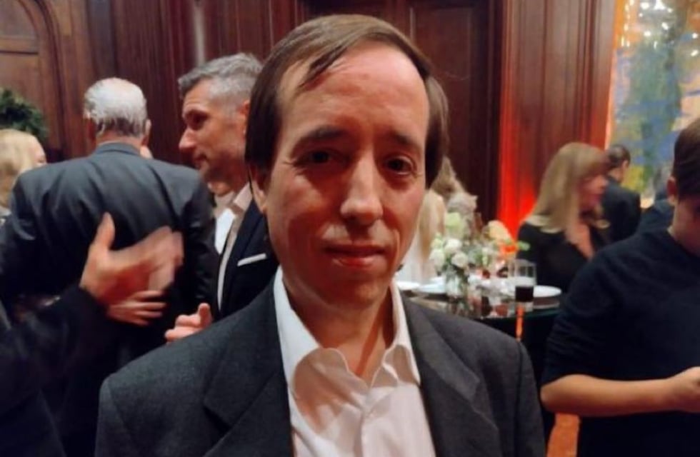 El empresario acusado de abusar de los amigos de su hijo está en Uruguay: el insólito motivo por el que no lo detienen