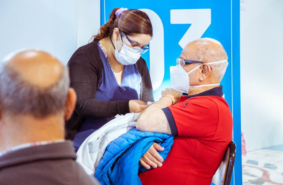 Campaña de Vacunación: en Tierra del Fuego se vacunan de 800 a 1000 personas por día