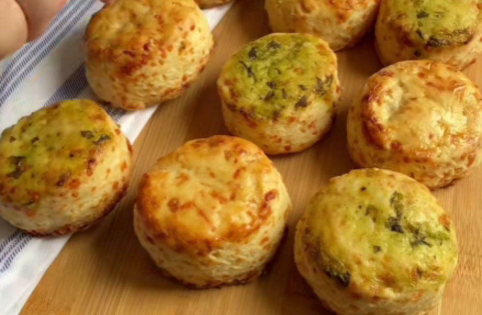 Cómo hacer scones de queso saborizados: receta fácil, ideal para la merienda